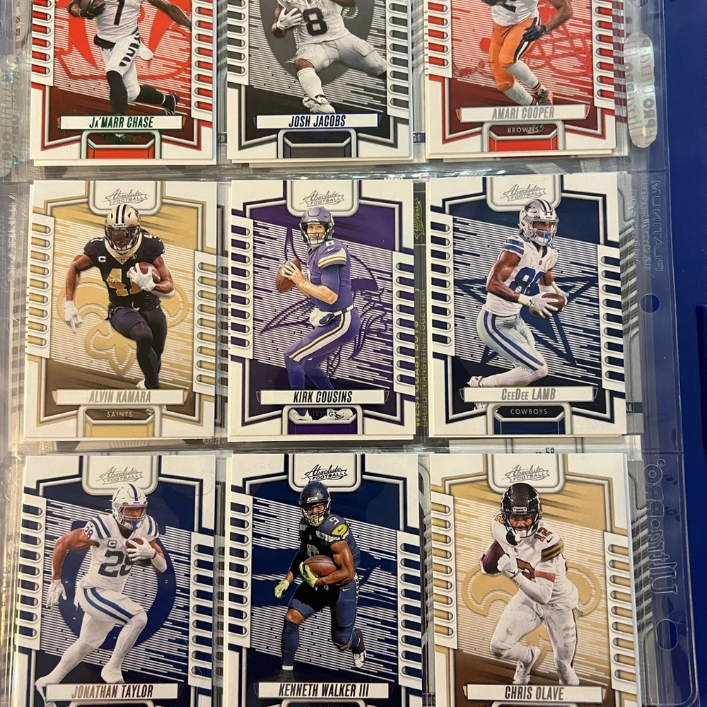 Football Cards - Picture 9 of 12
